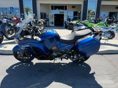 2017 Kawasaki Concours 14 ABS in Hollister, California - Photo 2