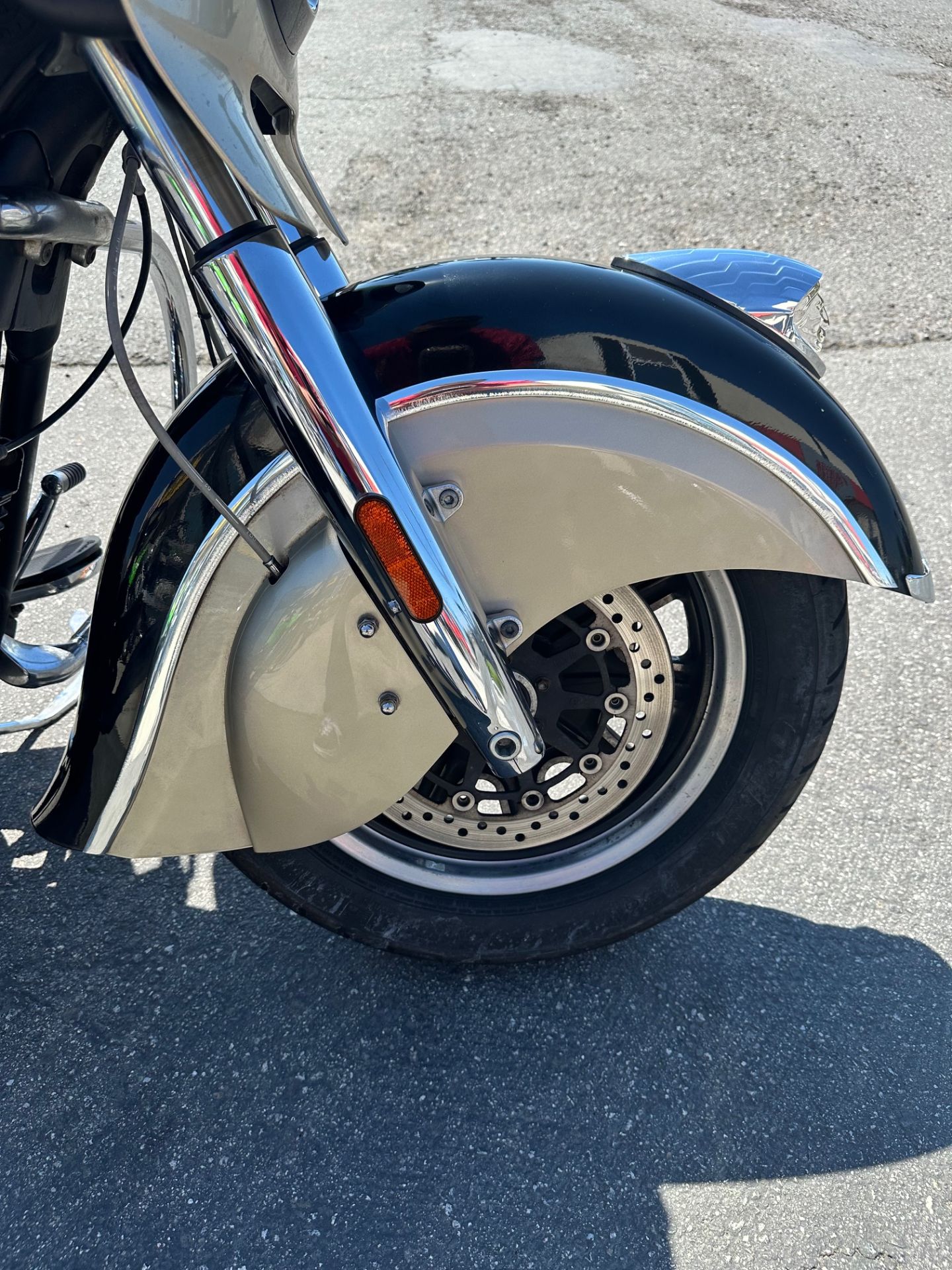 2016 Indian Motorcycle Chieftain® in Hollister, California - Photo 5