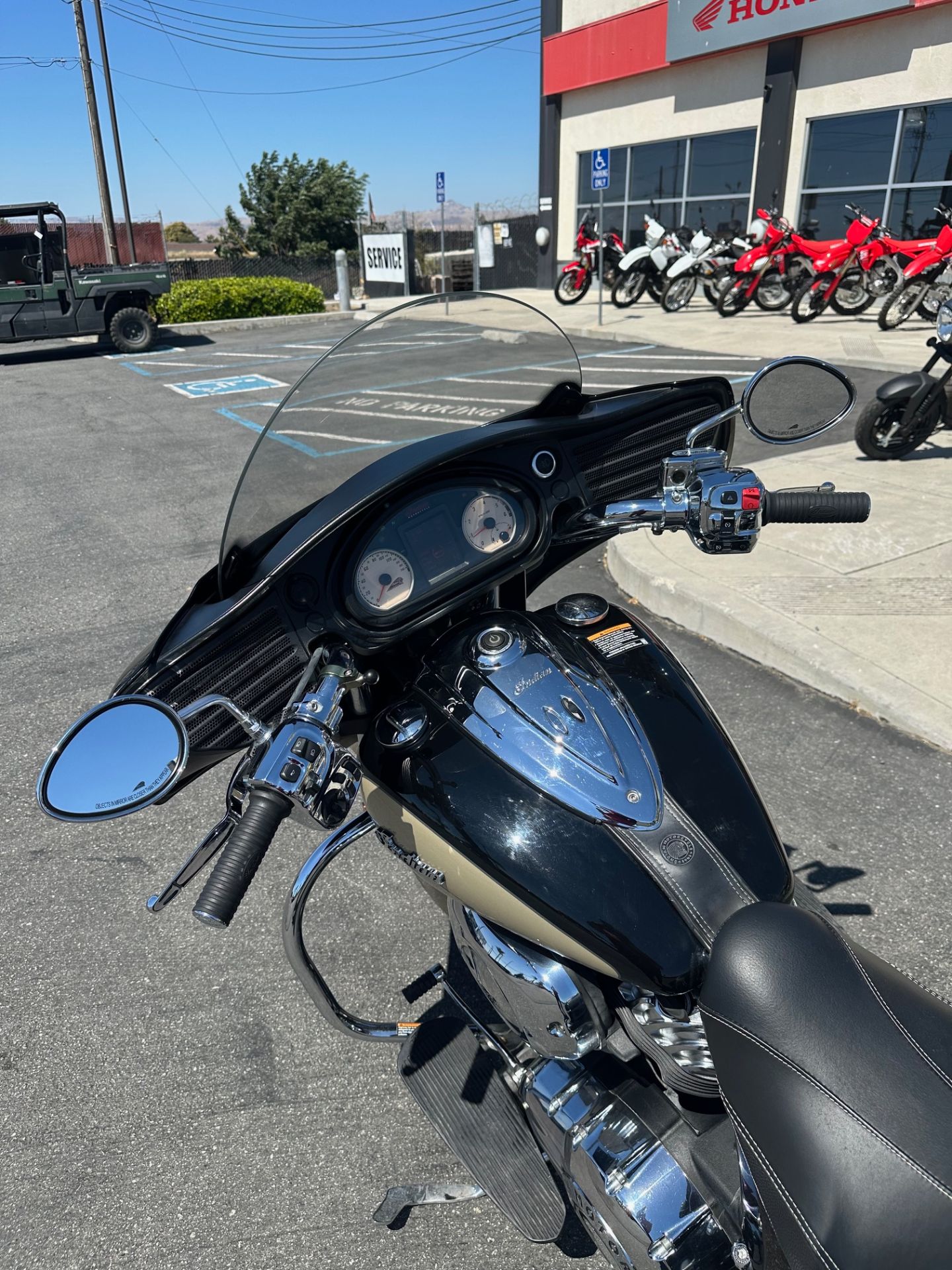 2016 Indian Motorcycle Chieftain® in Hollister, California - Photo 10