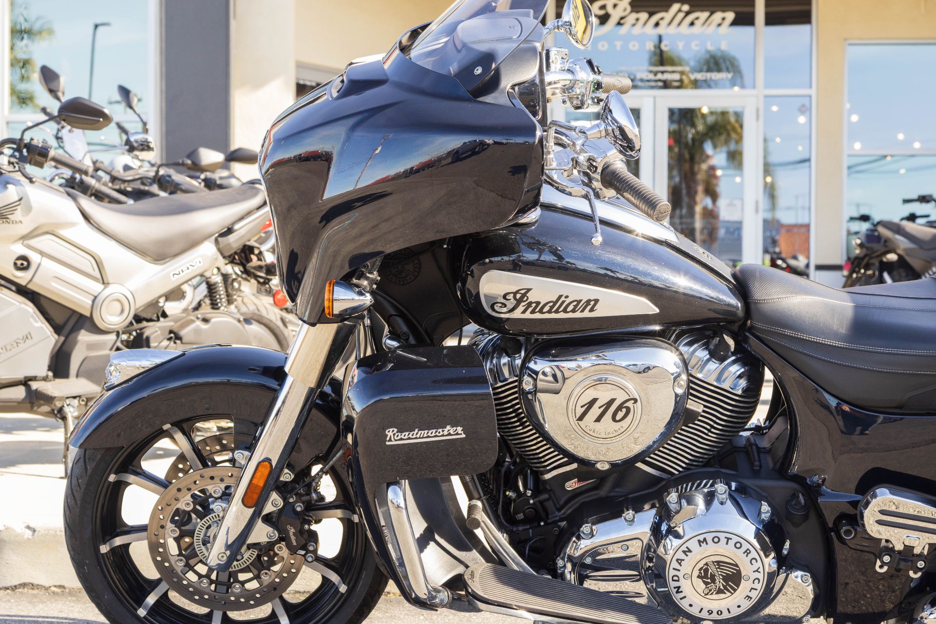2022 Indian Motorcycle Roadmaster® Limited in Hollister, California - Photo 6