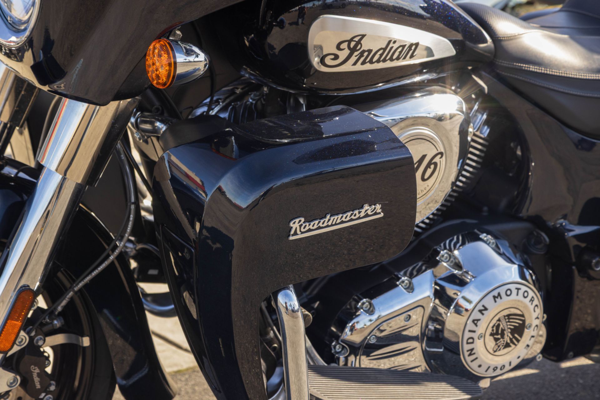 2022 Indian Motorcycle Roadmaster® Limited in Hollister, California - Photo 11