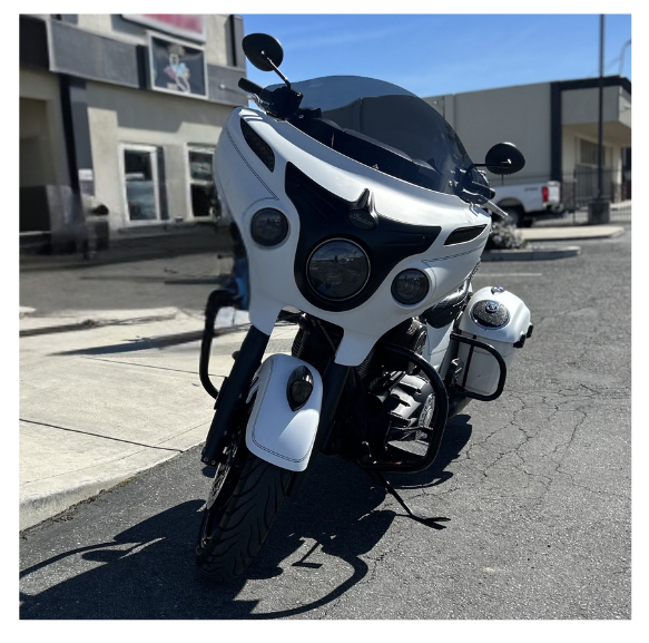 2018 Indian Motorcycle Chieftain Dark Horse® ABS in Hollister, California - Photo 2