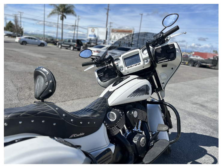 2018 Indian Motorcycle Chieftain Dark Horse® ABS in Hollister, California - Photo 4