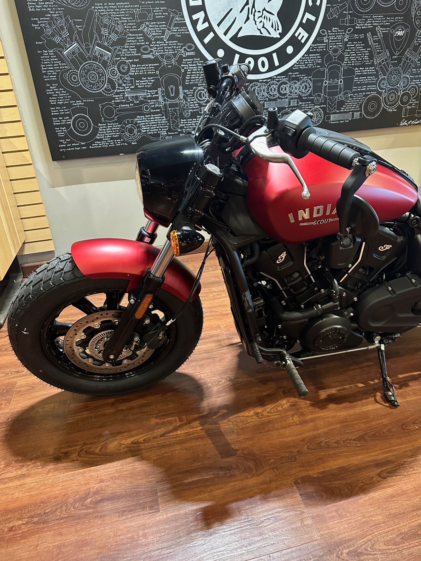 2025 Indian Motorcycle Scout® Bobber Limited +Tech in Hollister, California - Photo 6