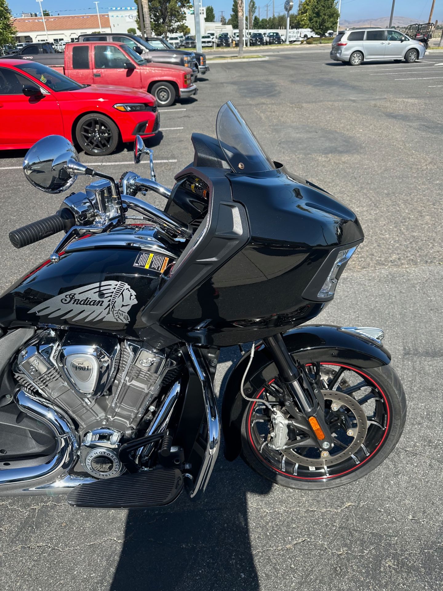 2023 Indian Motorcycle Challenger® Limited in Hollister, California - Photo 9