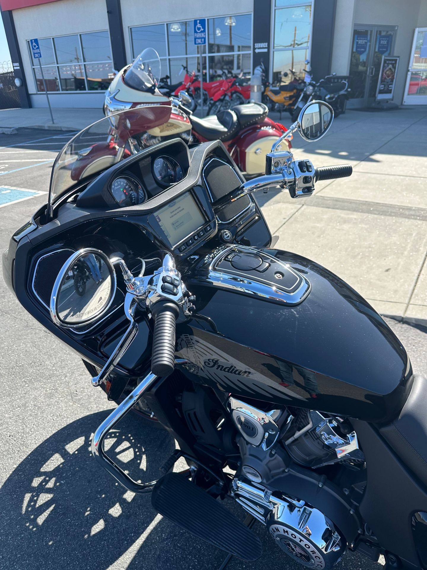 2023 Indian Motorcycle Challenger® Limited in Hollister, California - Photo 11