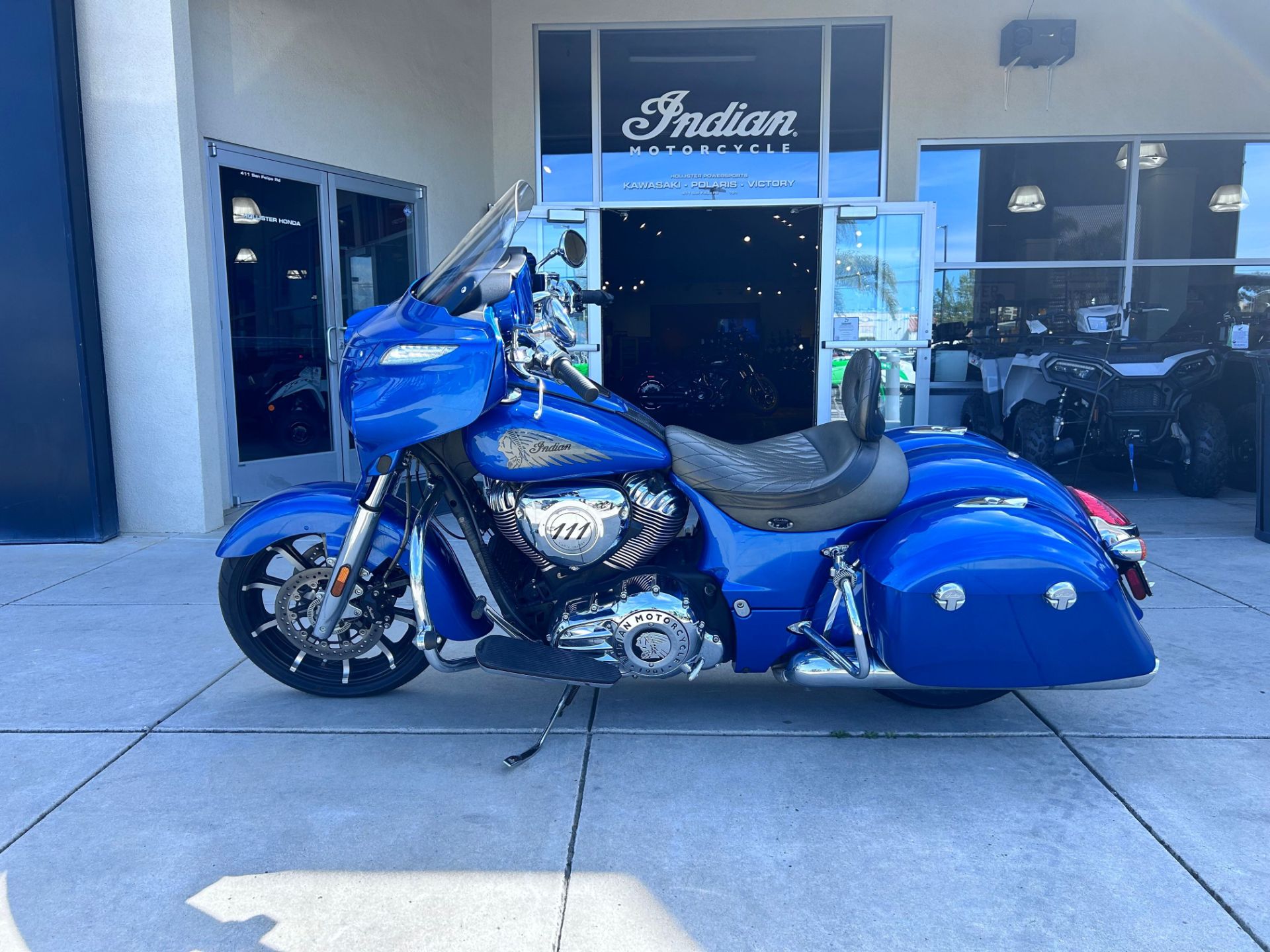 2018 Indian Motorcycle Chieftain® Limited ABS in Hollister, California - Photo 2