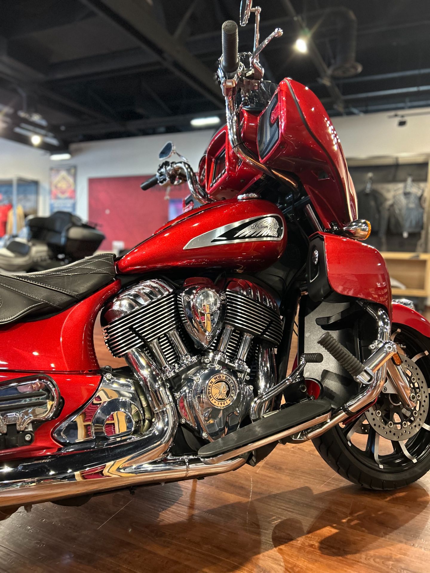 2019 Indian Motorcycle Chieftain® Limited ABS in Hollister, California - Photo 3