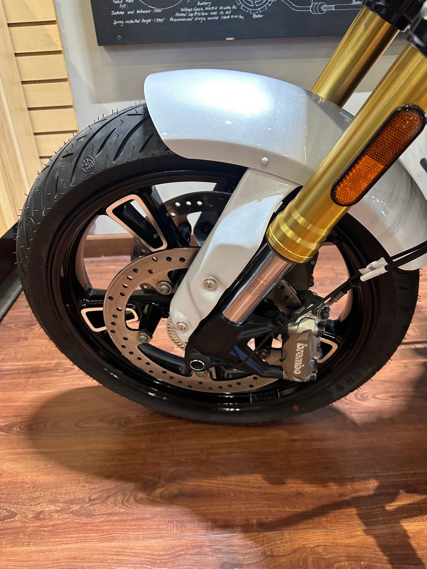 2025 Indian Motorcycle 101 Scout® in Hollister, California - Photo 5