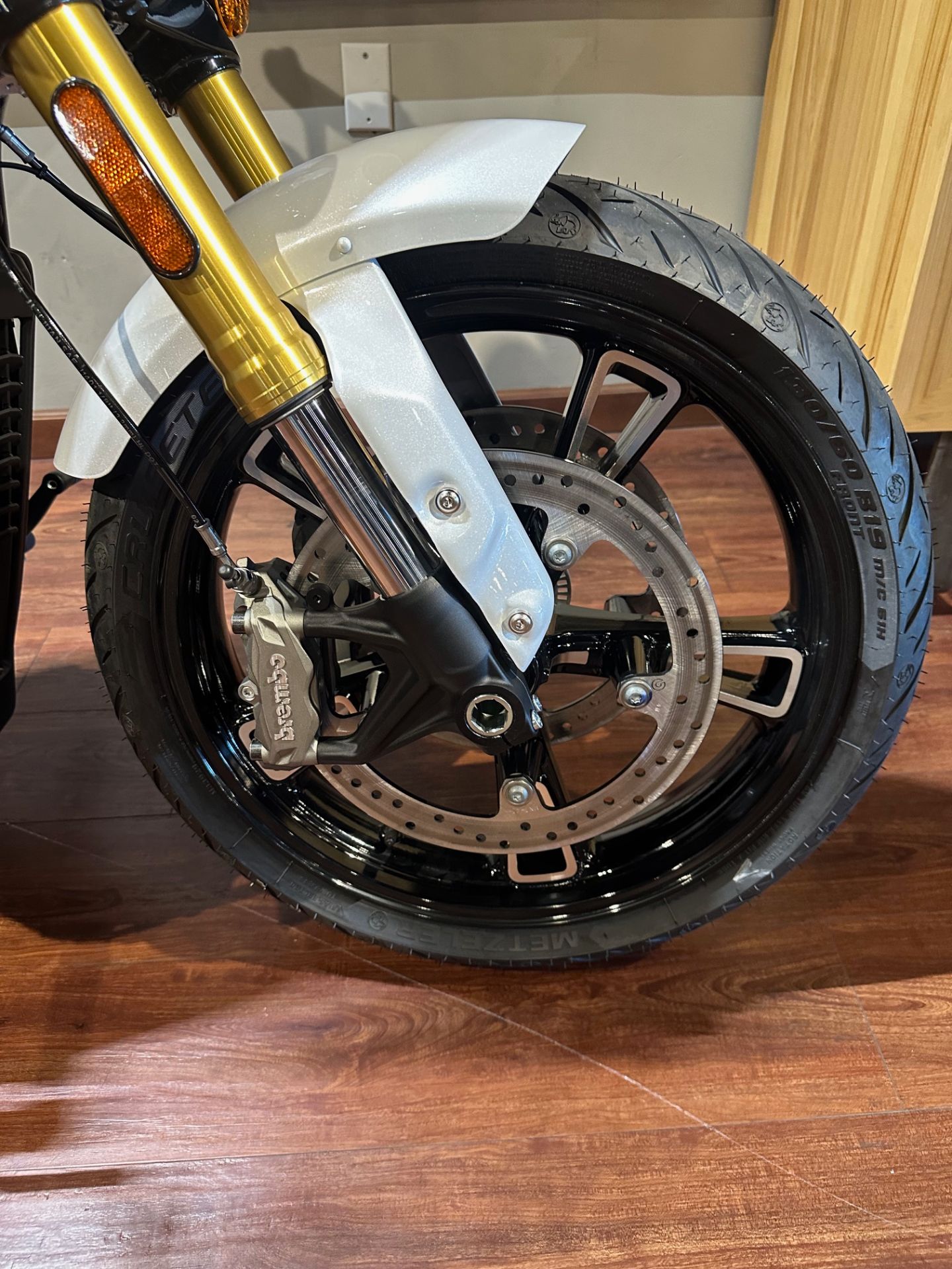 2025 Indian Motorcycle 101 Scout® in Hollister, California - Photo 8