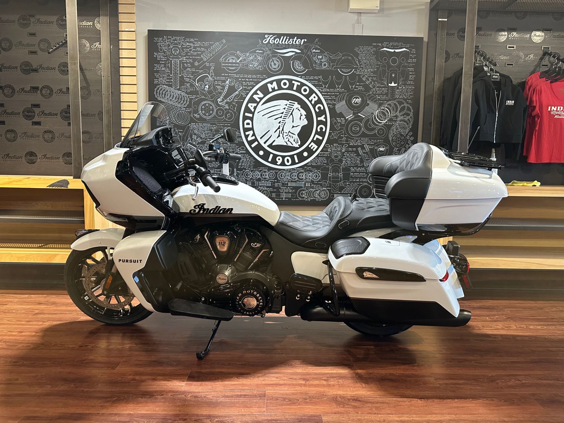 2025 Indian Motorcycle Pursuit® Dark Horse® with 112 and Powerband Audio Package in Hollister, California - Photo 2