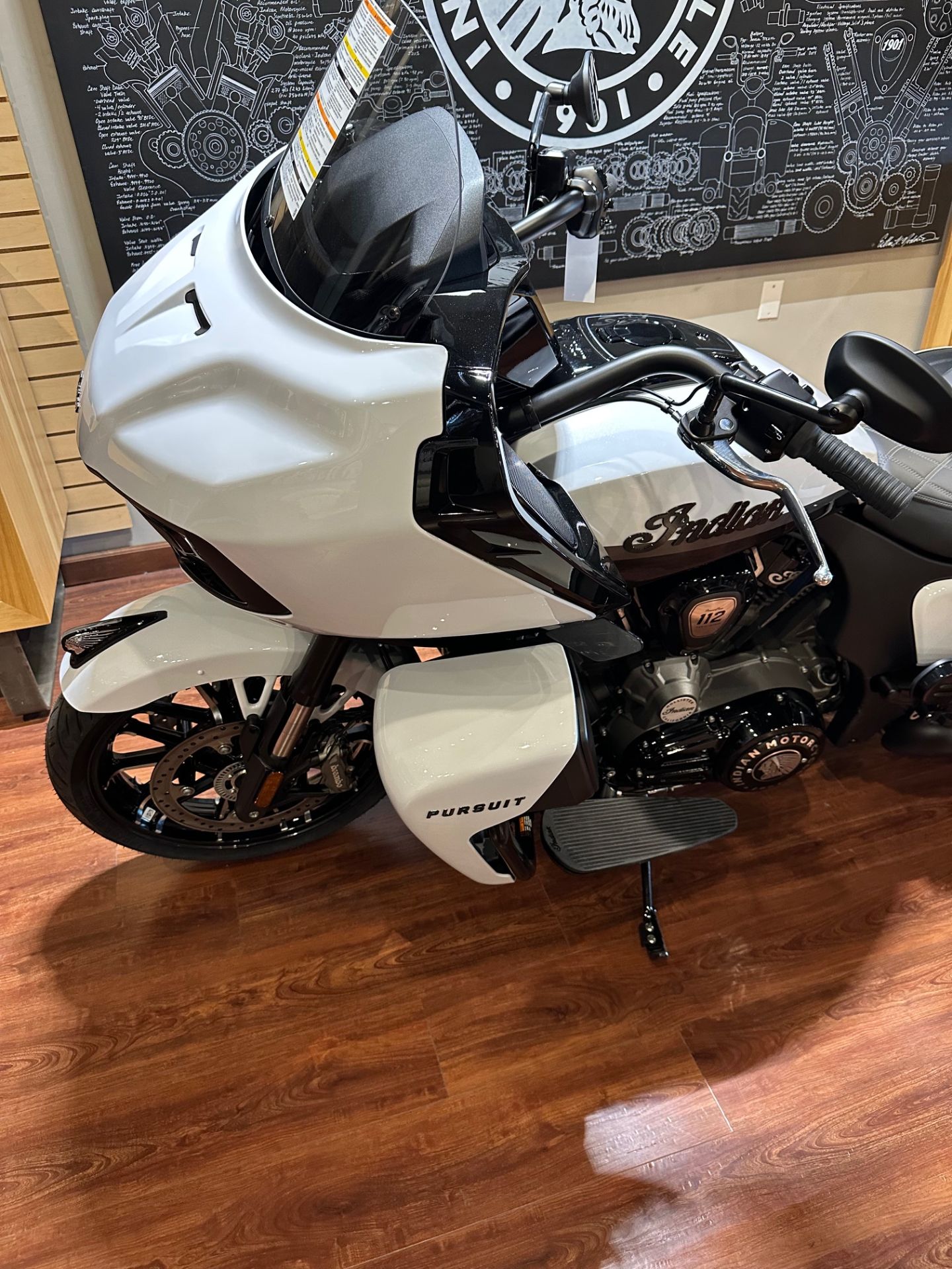 2025 Indian Motorcycle Pursuit® Dark Horse® with 112 and Powerband Audio Package in Hollister, California - Photo 6