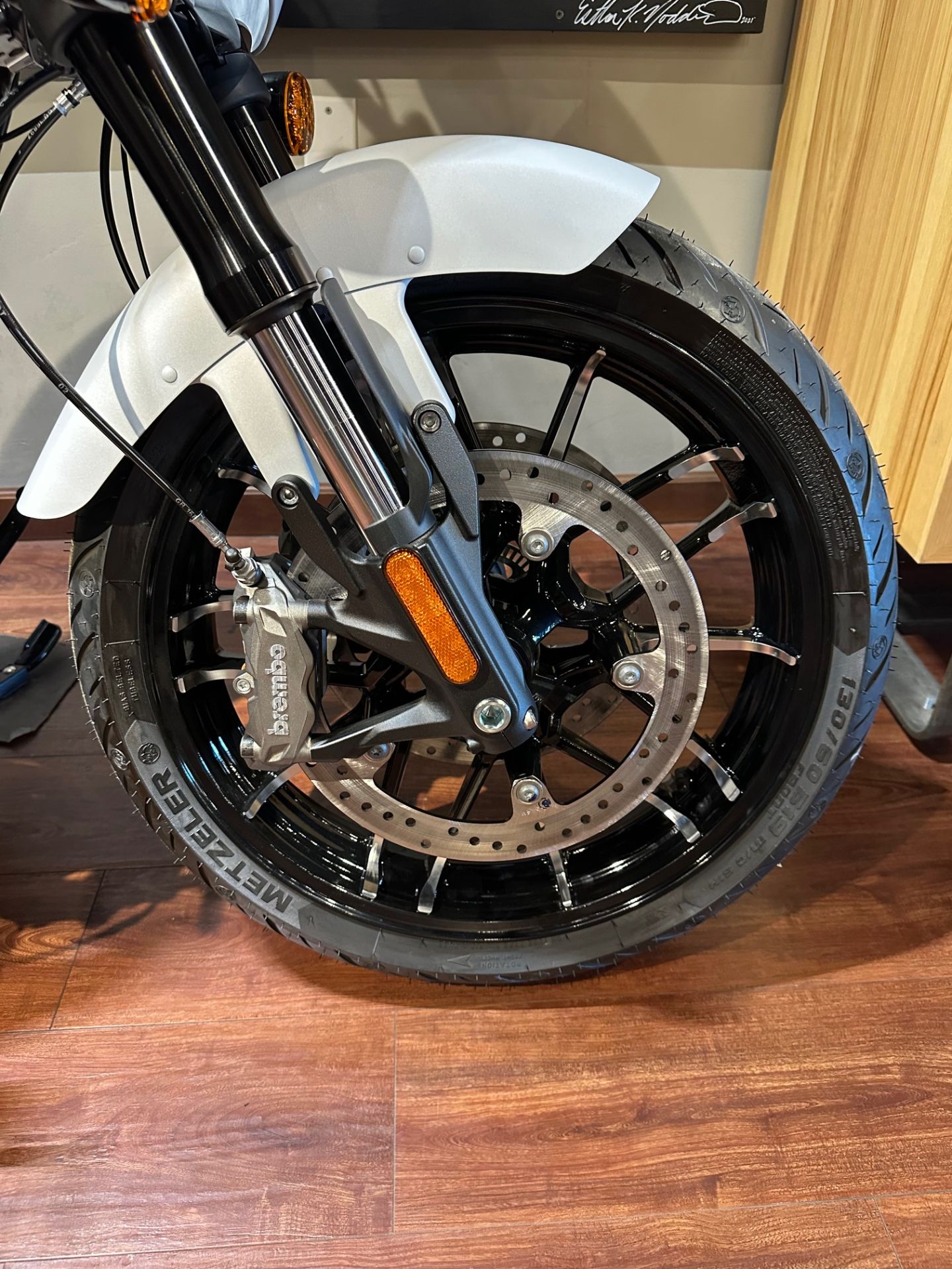 2025 Indian Motorcycle Sport Chief in Hollister, California - Photo 9