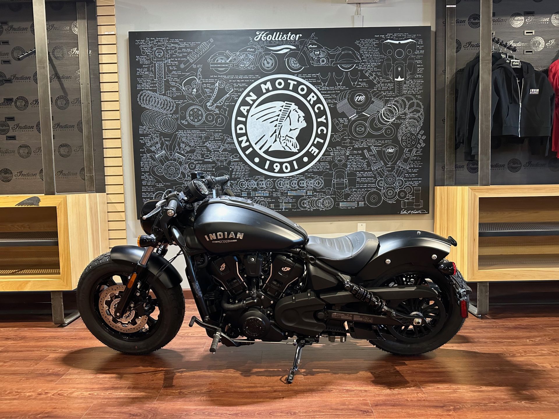2025 Indian Motorcycle Scout® Bobber Limited in Hollister, California - Photo 2