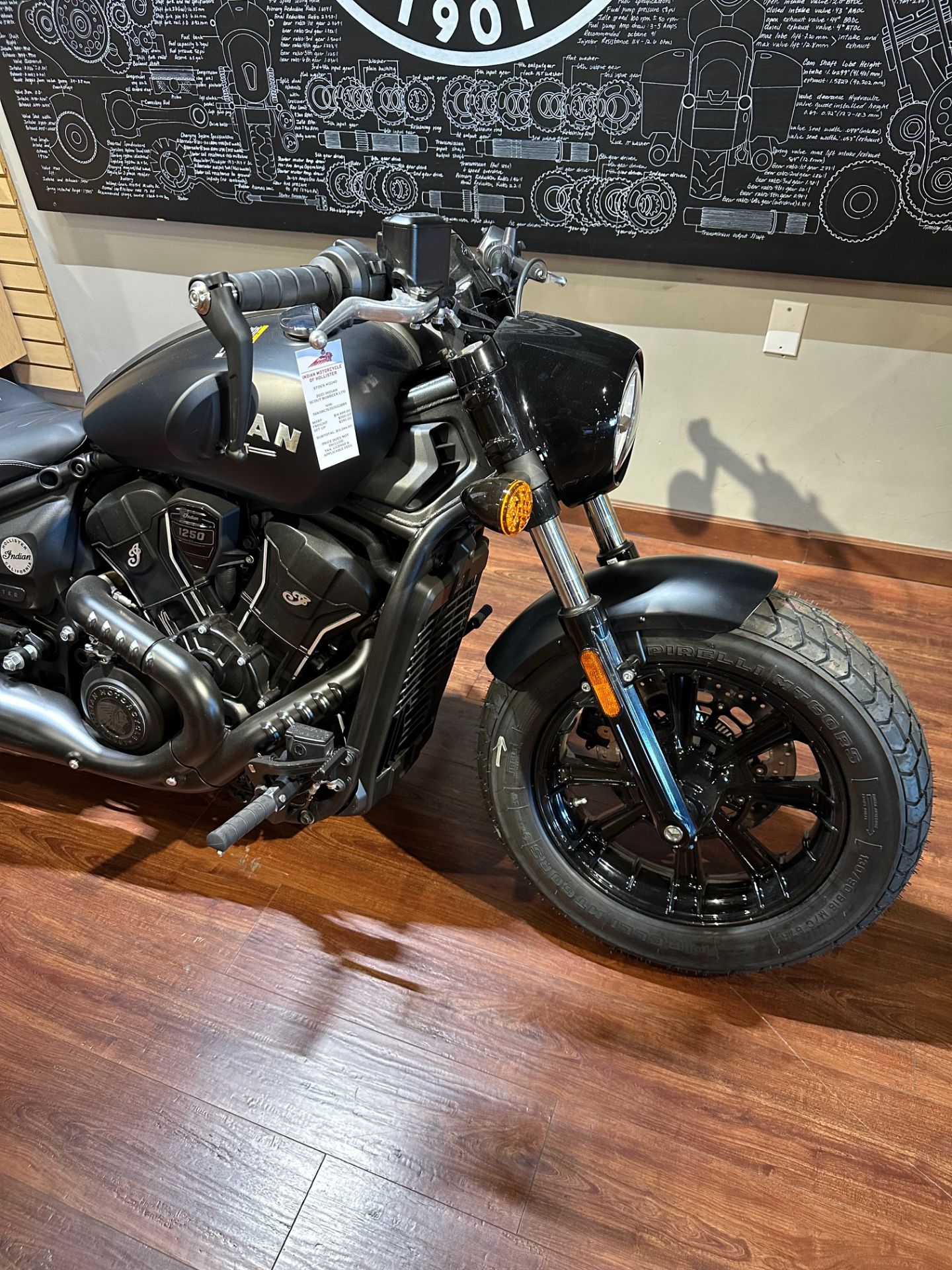 2025 Indian Motorcycle Scout® Bobber Limited in Hollister, California - Photo 9