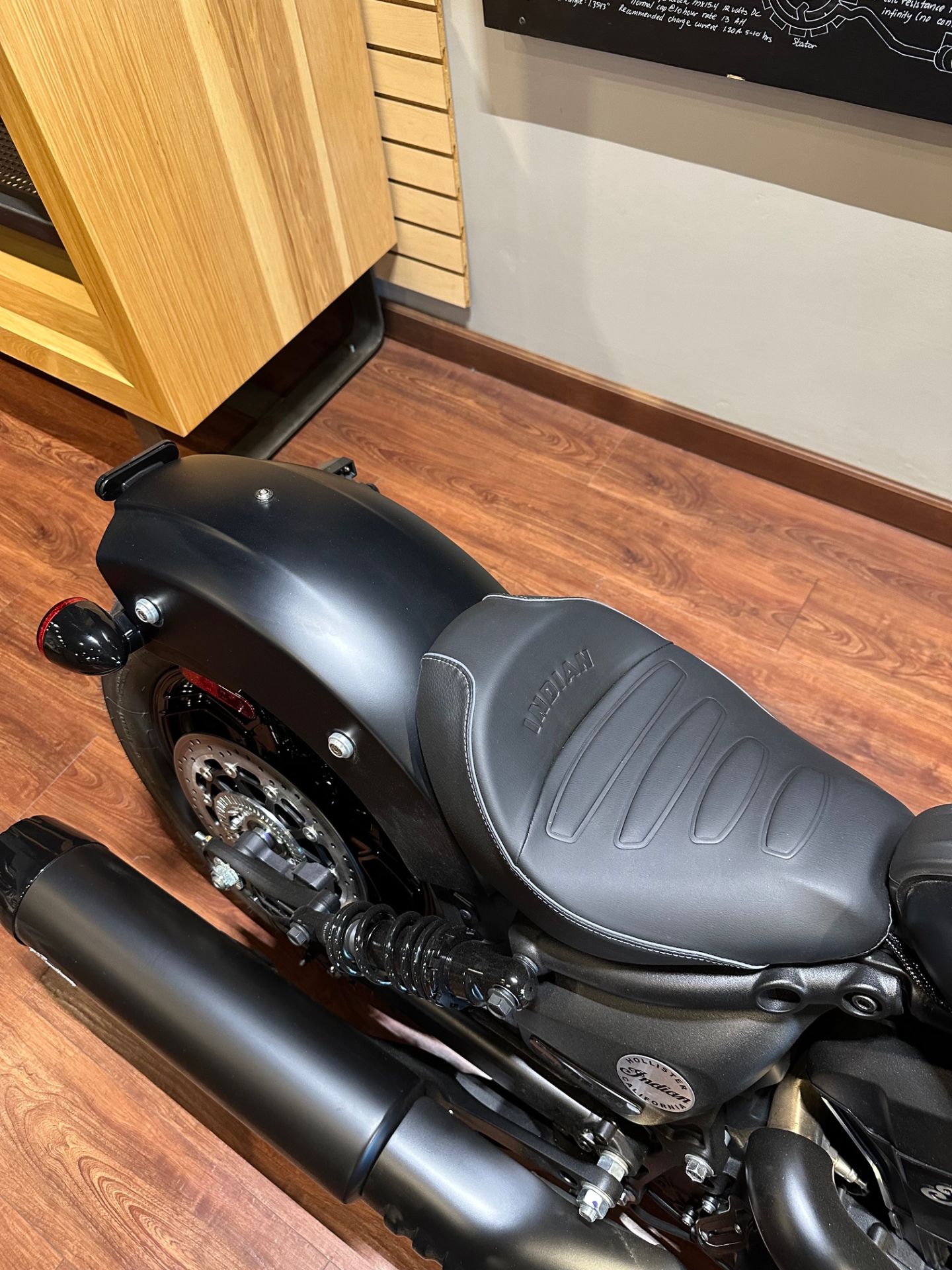 2025 Indian Motorcycle Scout® Bobber Limited in Hollister, California - Photo 10