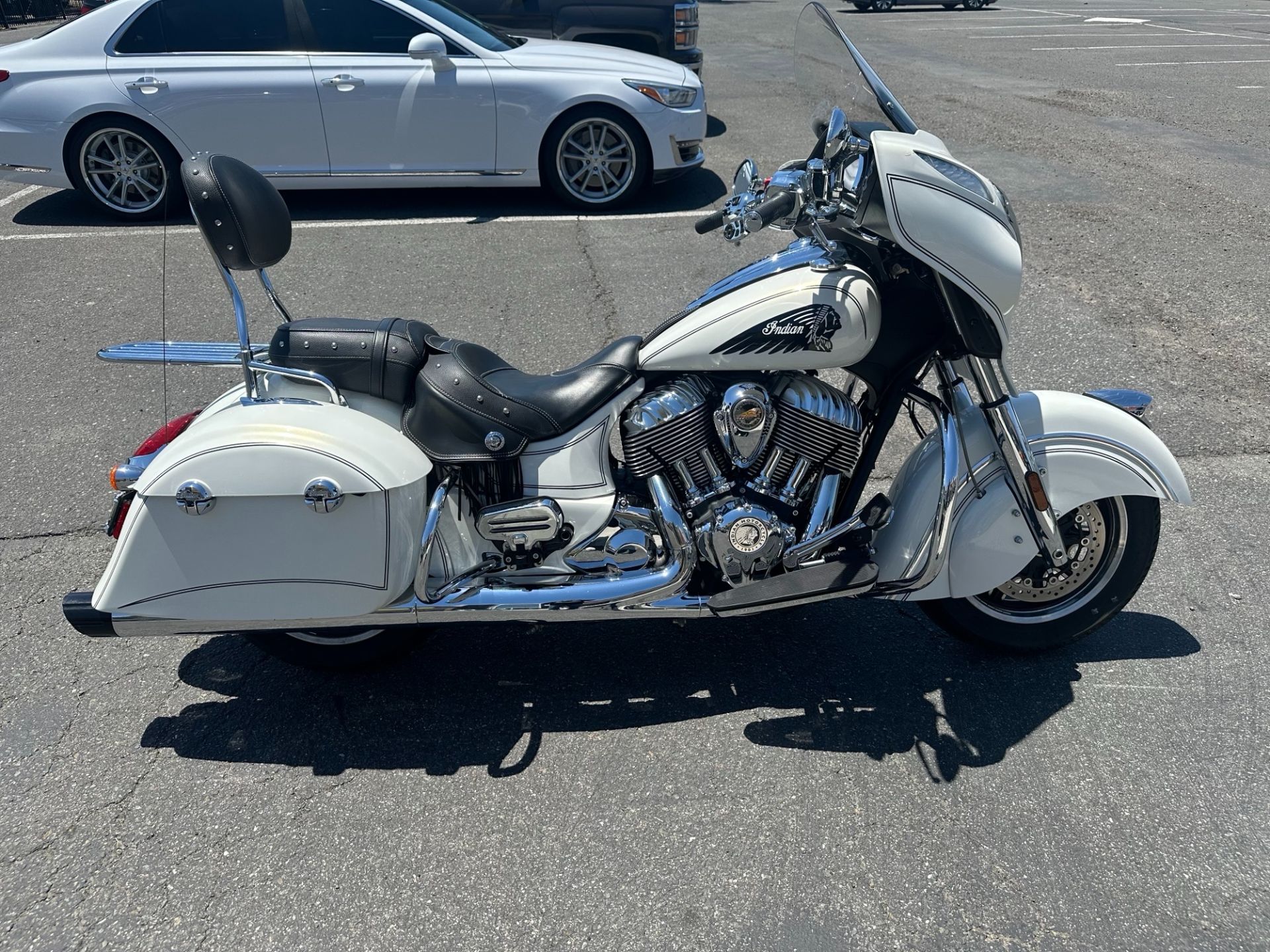2015 Indian Motorcycle CHIEFTAIN in Hollister, California - Photo 1