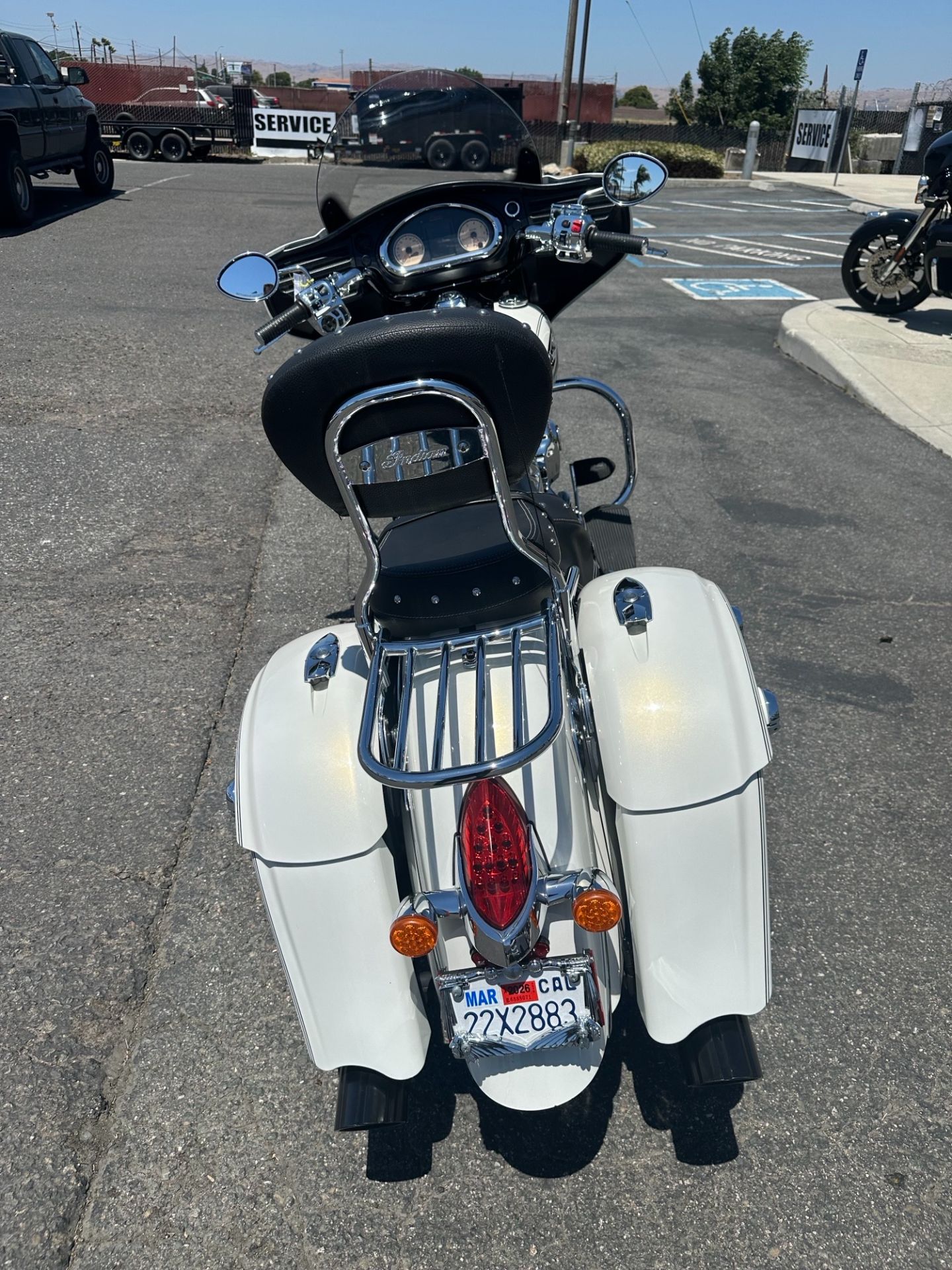 2015 Indian Motorcycle CHIEFTAIN in Hollister, California - Photo 4