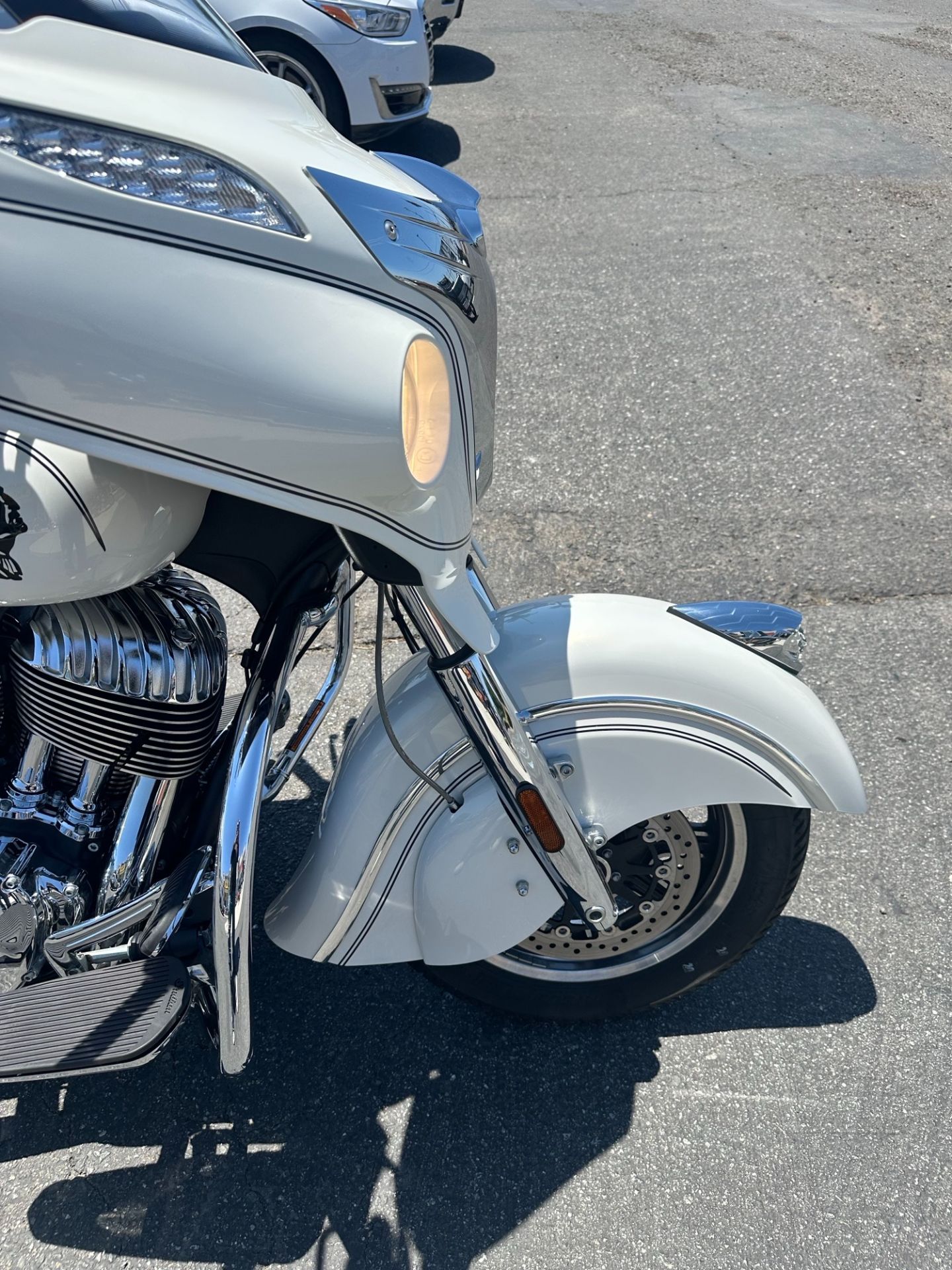 2015 Indian Motorcycle CHIEFTAIN in Hollister, California - Photo 5