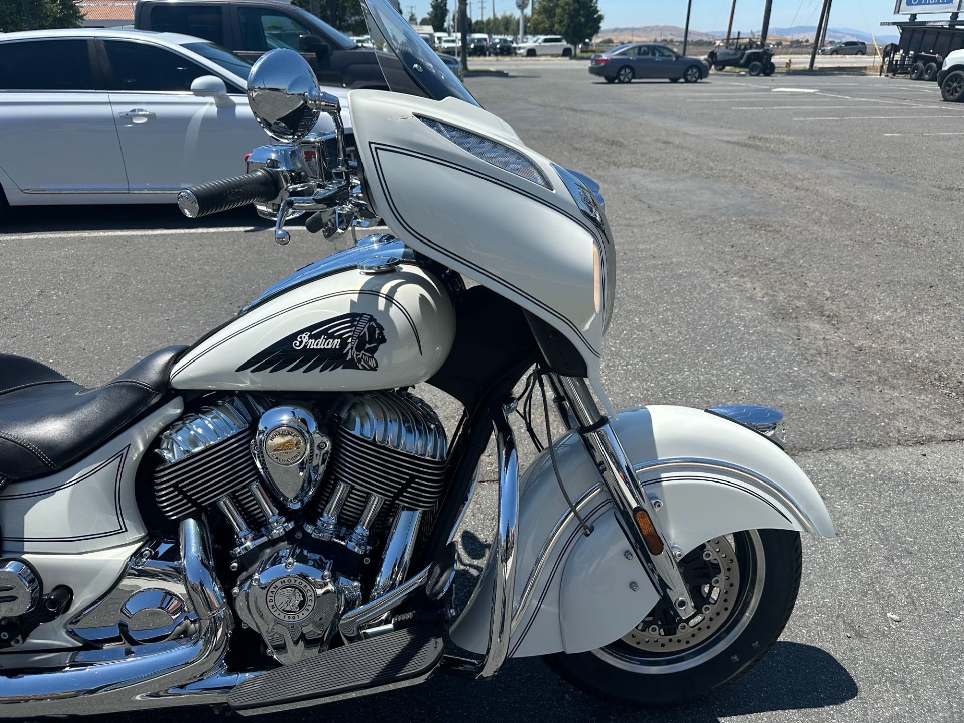 2015 Indian Motorcycle CHIEFTAIN in Hollister, California - Photo 6
