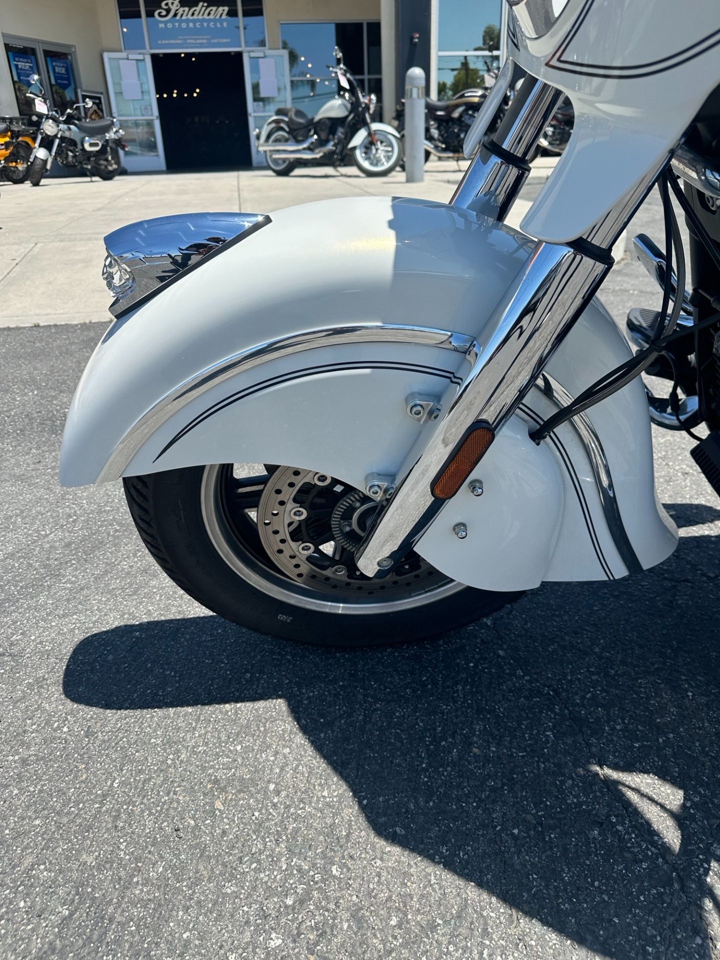 2015 Indian Motorcycle CHIEFTAIN in Hollister, California - Photo 8