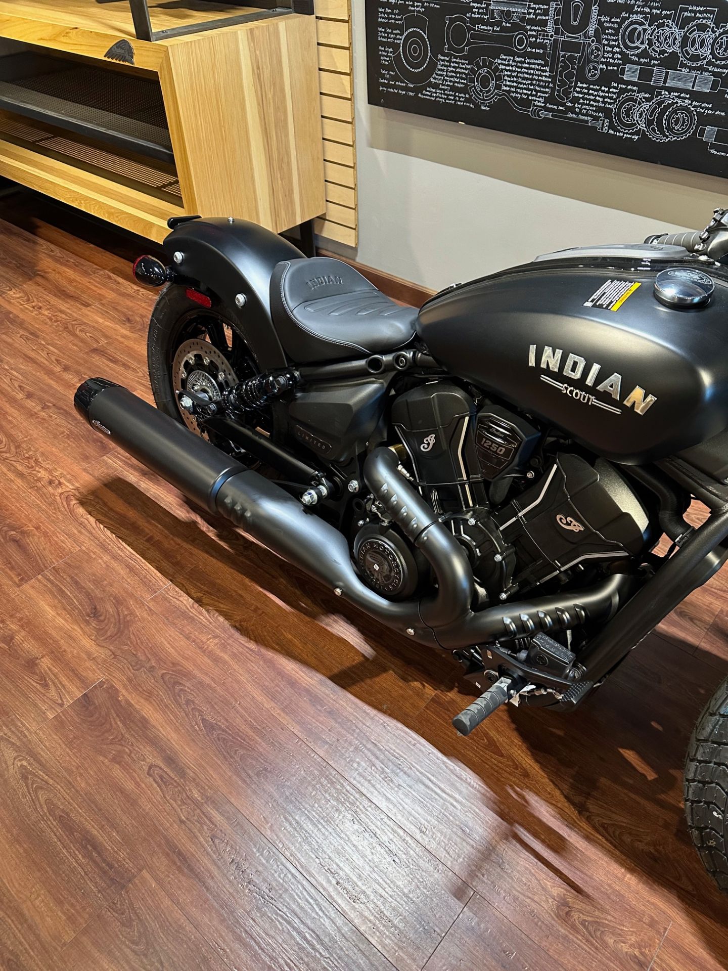 2025 Indian Motorcycle Scout® Bobber Limited +Tech in Hollister, California - Photo 8
