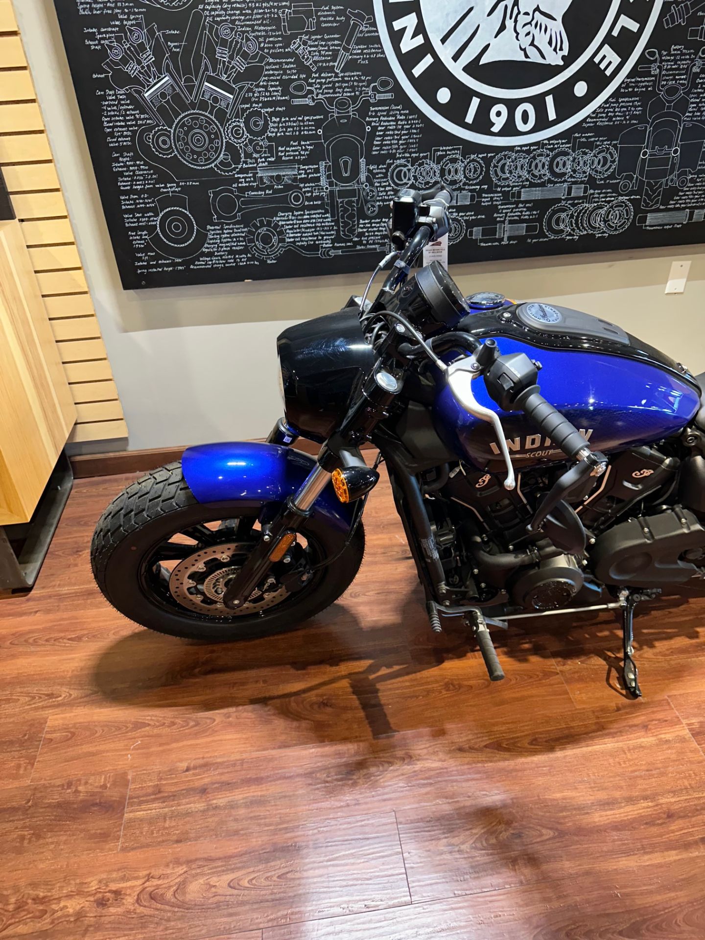 2025 Indian Motorcycle Scout® Bobber Limited +Tech in Hollister, California - Photo 6