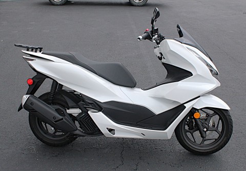 2021 Honda PCX150 ABS in Burlington, Washington - Photo 7