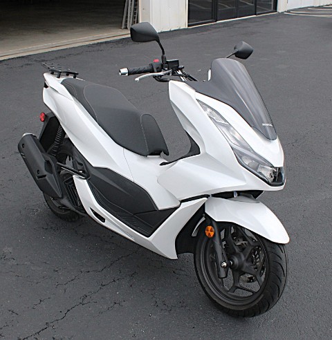 2021 Honda PCX150 ABS in Burlington, Washington - Photo 8