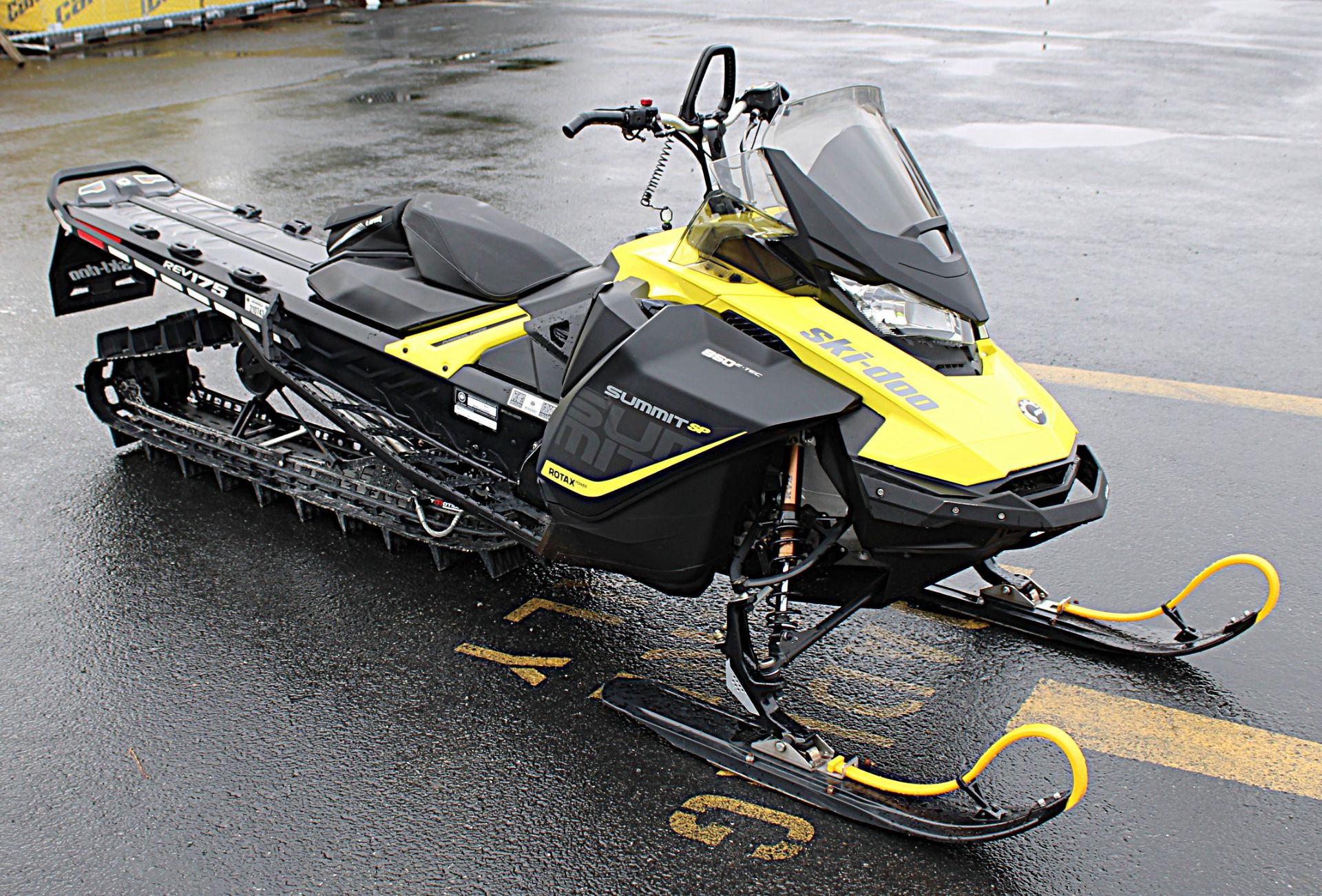 2018 Ski-Doo Summit SP 175 850 E-TEC SS in Burlington, Washington - Photo 3