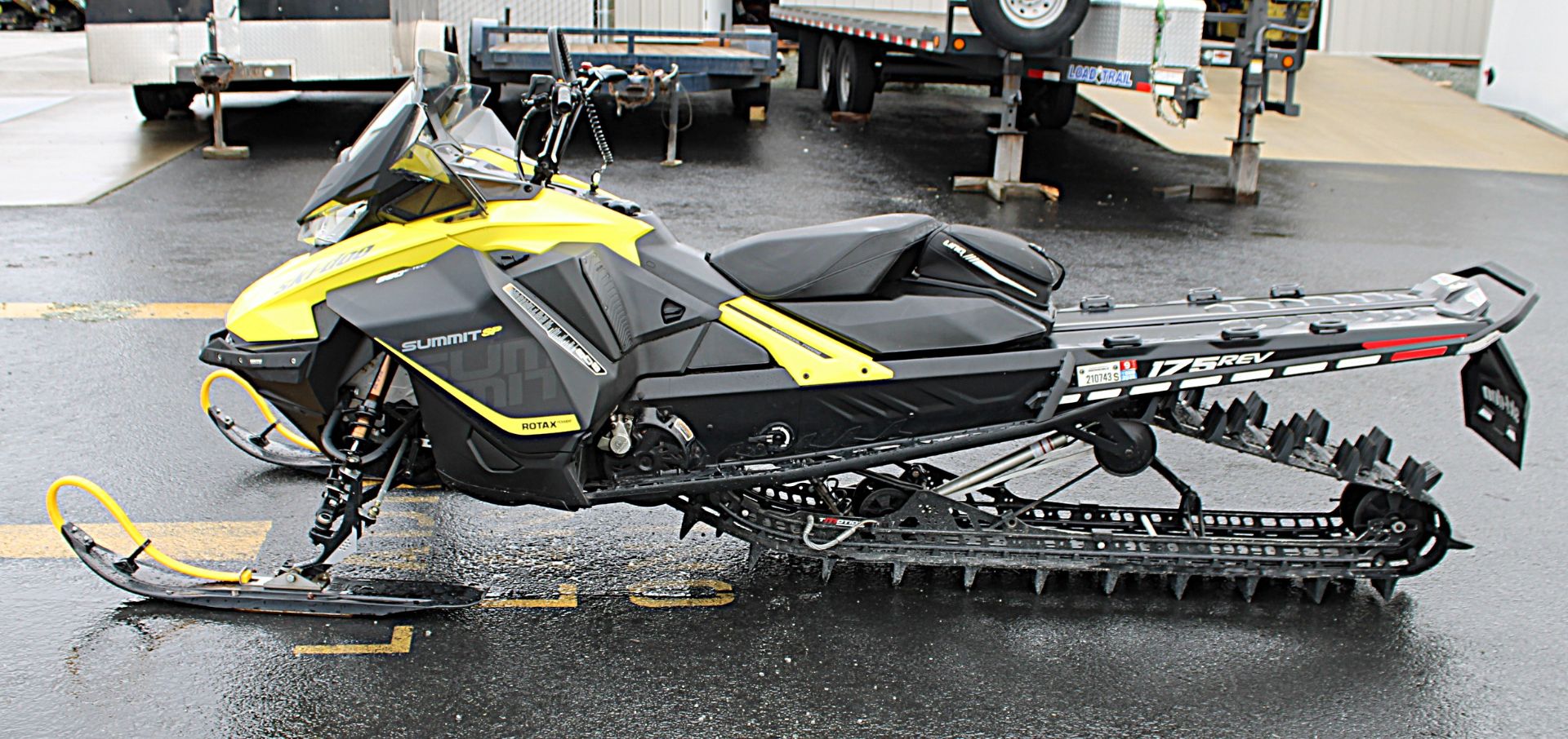 2018 Ski-Doo Summit SP 175 850 E-TEC SS in Burlington, Washington - Photo 4