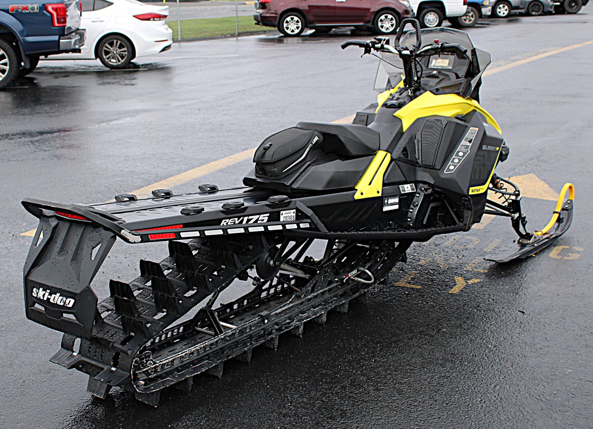 2018 Ski-Doo Summit SP 175 850 E-TEC SS in Burlington, Washington - Photo 7