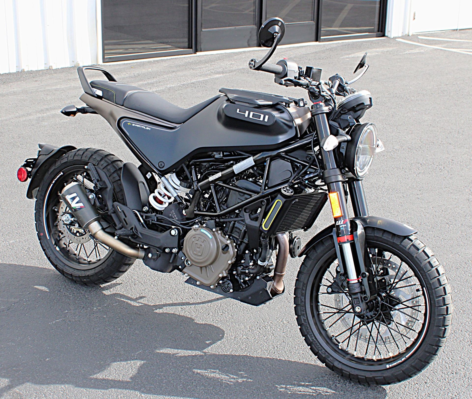 2023 Husqvarna Svartpilen 401 in Burlington, Washington - Photo 4