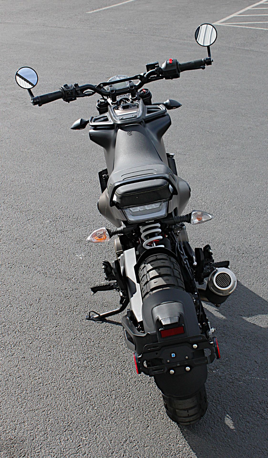 2023 Husqvarna Svartpilen 401 in Burlington, Washington - Photo 7