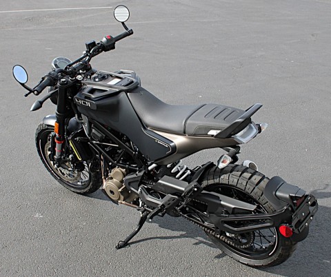 2023 Husqvarna Svartpilen 401 in Burlington, Washington - Photo 8