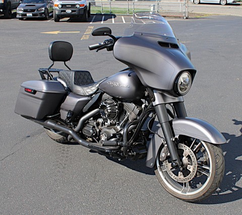 2016 Harley-Davidson Street Glide® Special in Burlington, Washington - Photo 3