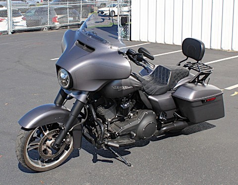 2016 Harley-Davidson Street Glide® Special in Burlington, Washington - Photo 10