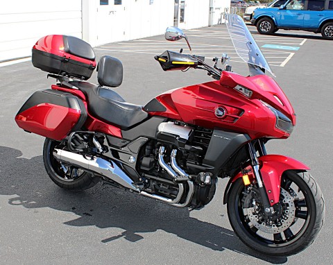 2014 Honda CTX®1300 Deluxe in Burlington, Washington - Photo 4