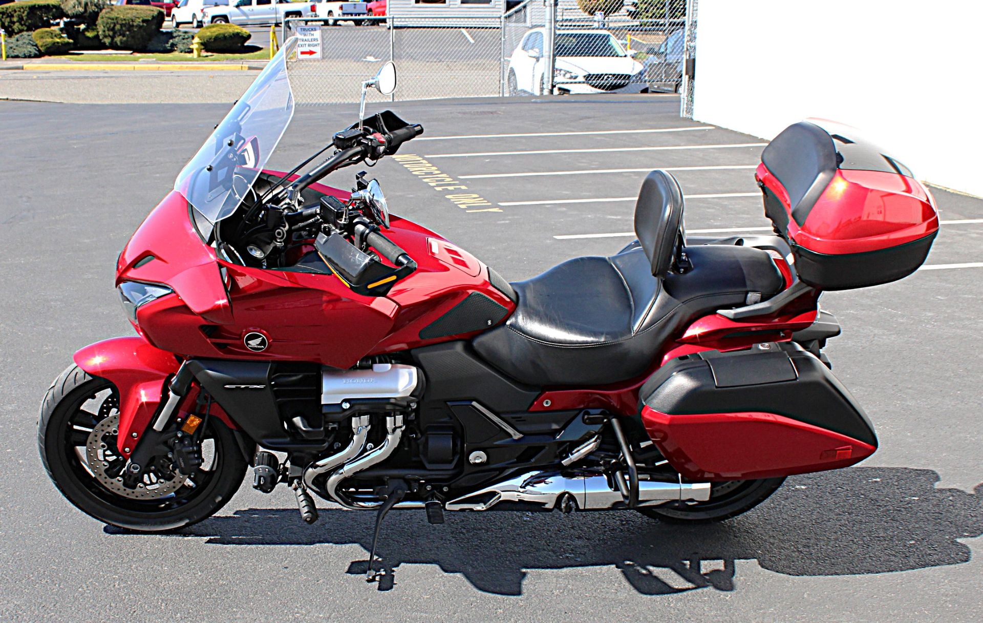 2014 Honda CTX®1300 Deluxe in Burlington, Washington - Photo 9