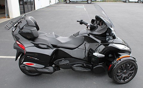 2015 Can-Am Spyder® RT-S SE6 in Burlington, Washington - Photo 7