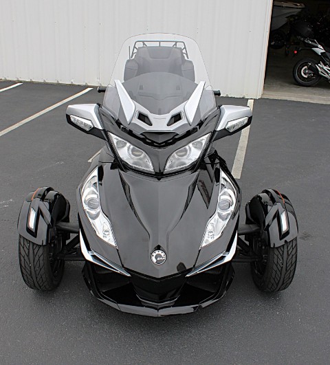 2015 Can-Am Spyder® RT-S SE6 in Burlington, Washington - Photo 9