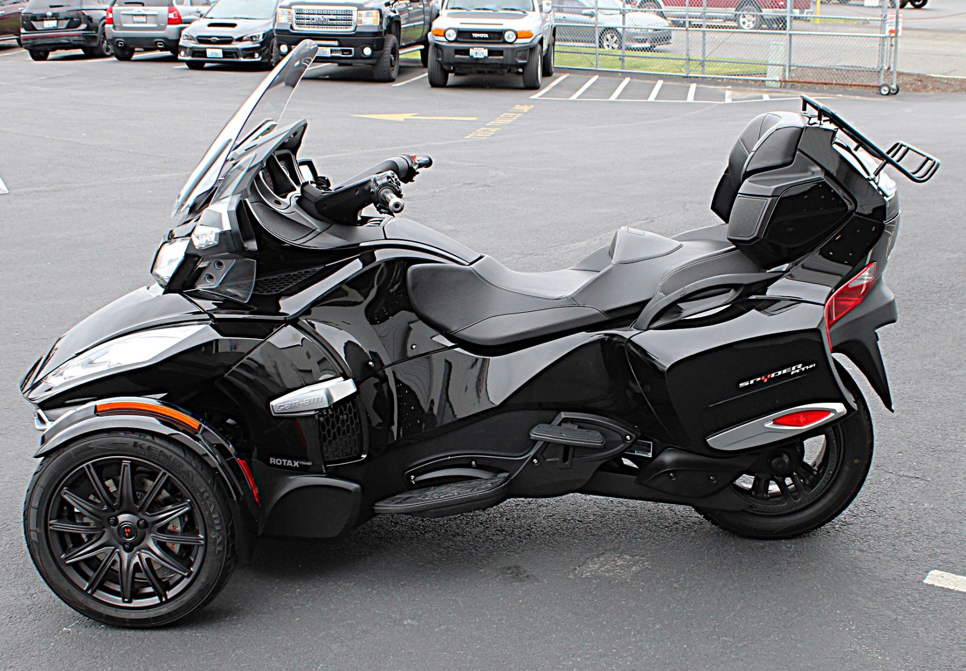 2015 Can-Am Spyder® RT-S SE6 in Burlington, Washington - Photo 3