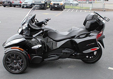2015 Can-Am Spyder® RT-S SE6 in Burlington, Washington - Photo 3