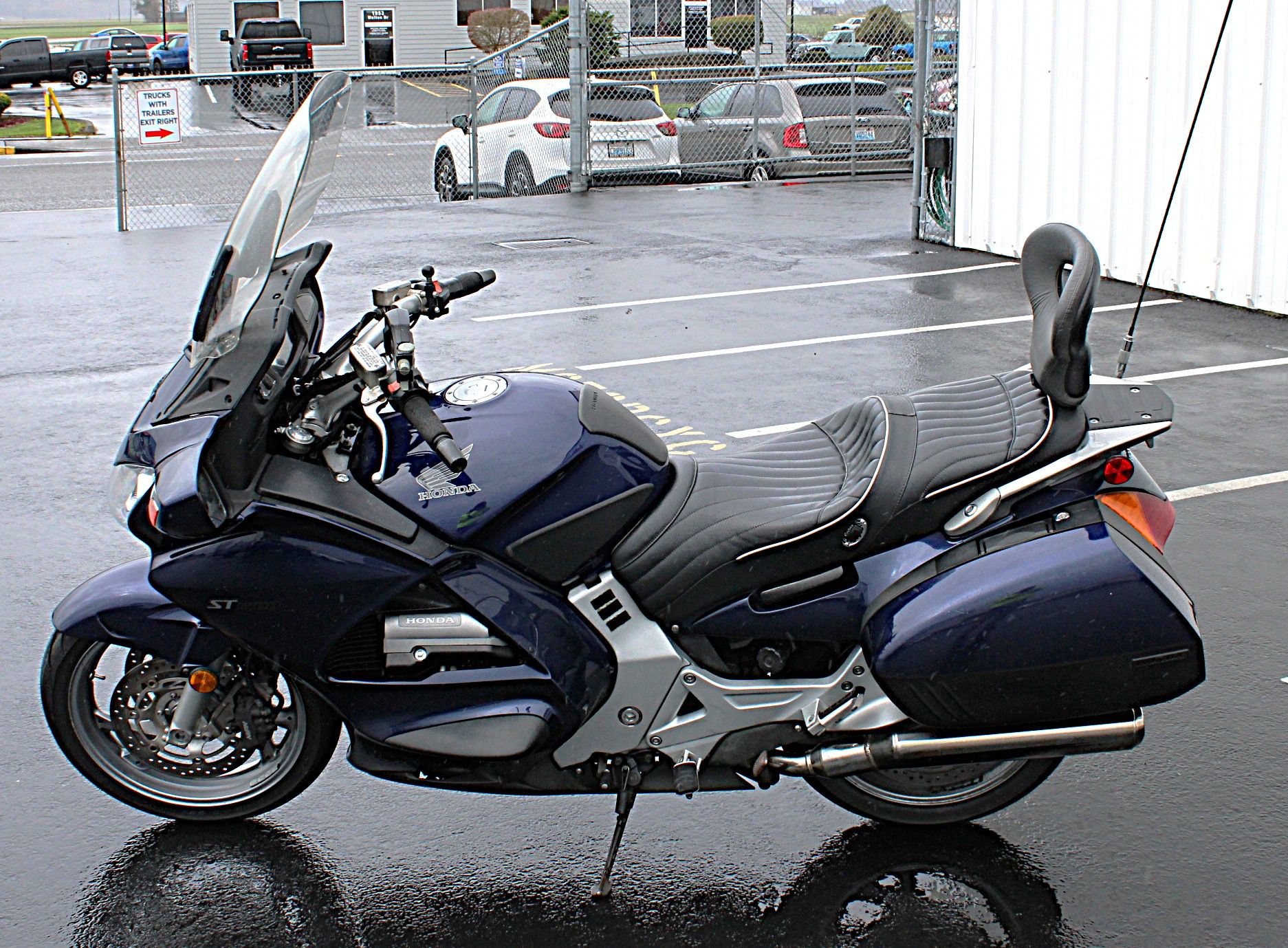 2004 Honda ST1300 in Burlington, Washington - Photo 9