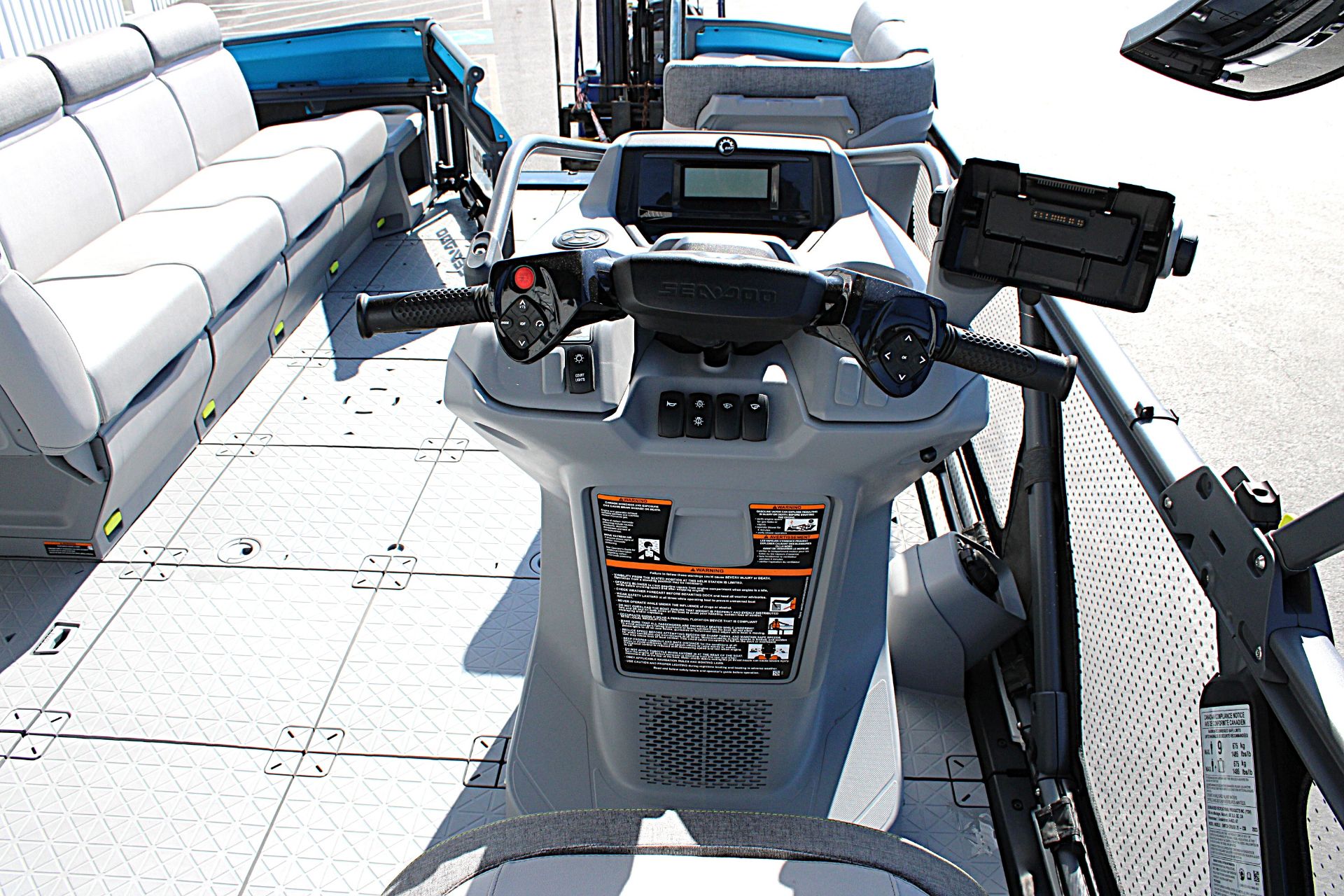 2023 Sea-Doo Switch Cruise 21 - 230 HP in Burlington, Washington - Photo 2