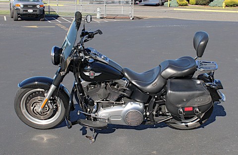2010 Harley-Davidson Softail® Fat Boy® Lo in Burlington, Washington - Photo 2