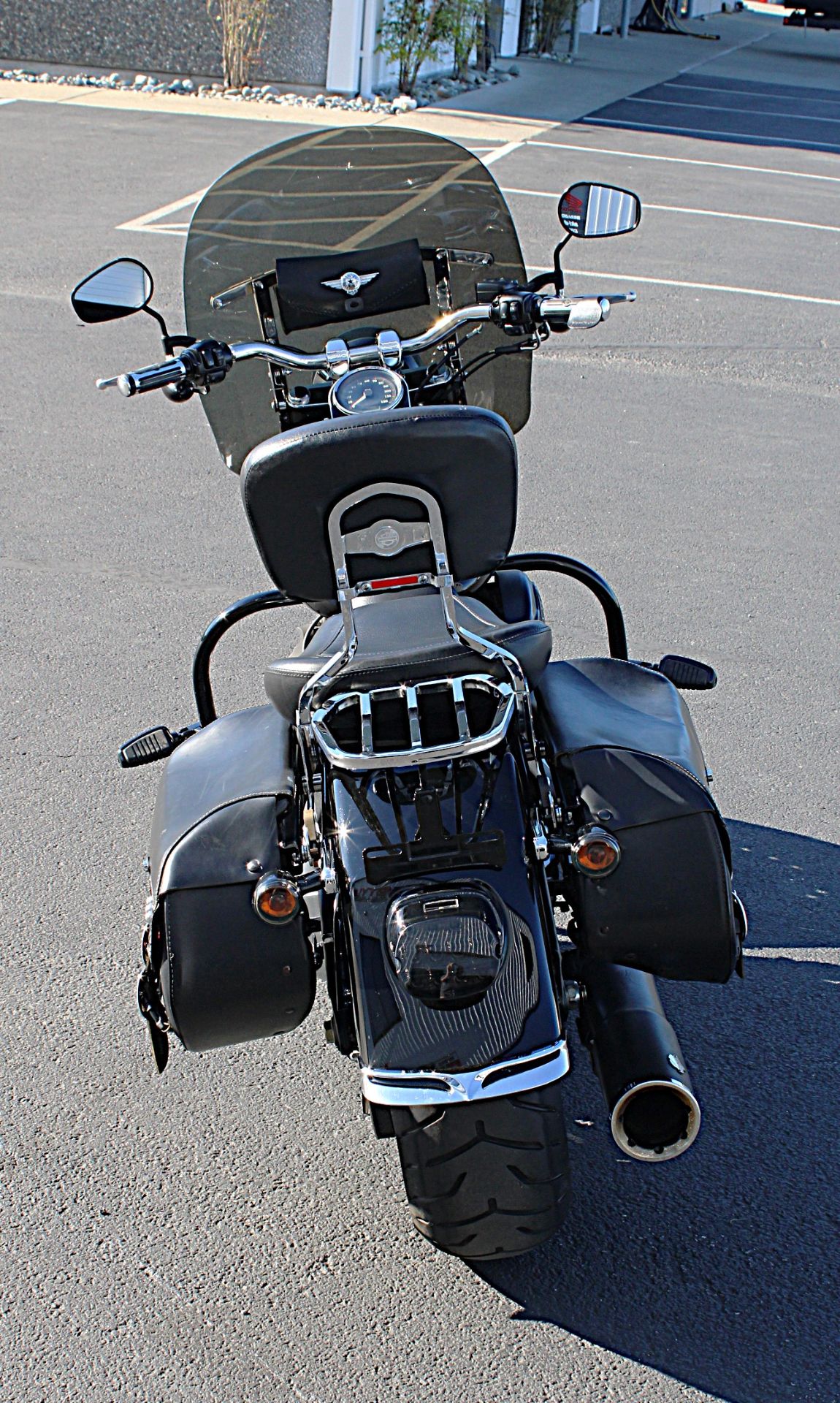 2010 Harley-Davidson Softail® Fat Boy® Lo in Burlington, Washington - Photo 4