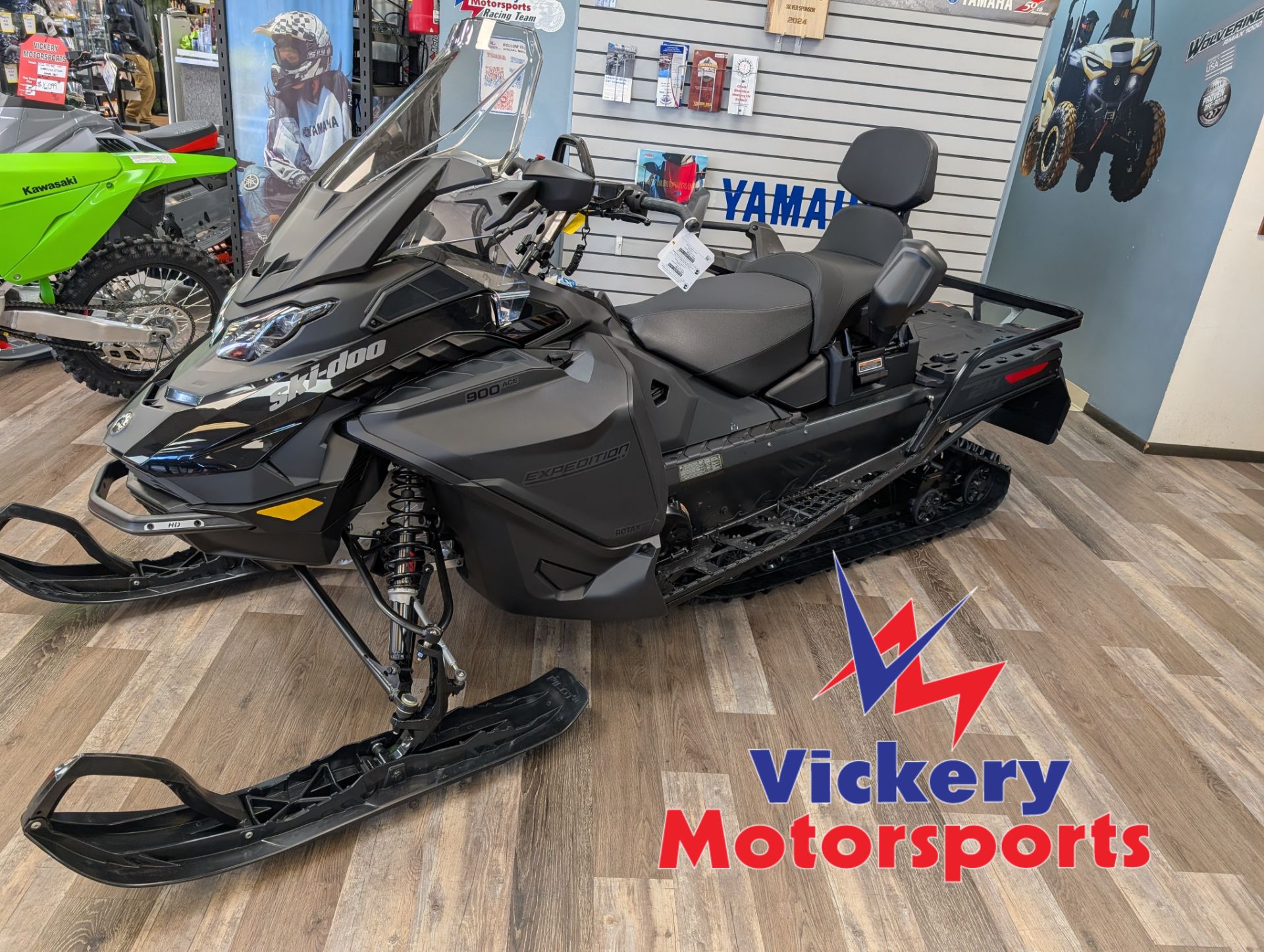 エルセーヌ　クールマッスルスピード9 2026 Ski-Doo Expedition LE 900 ACE ES Silent Cobra WT 1.5