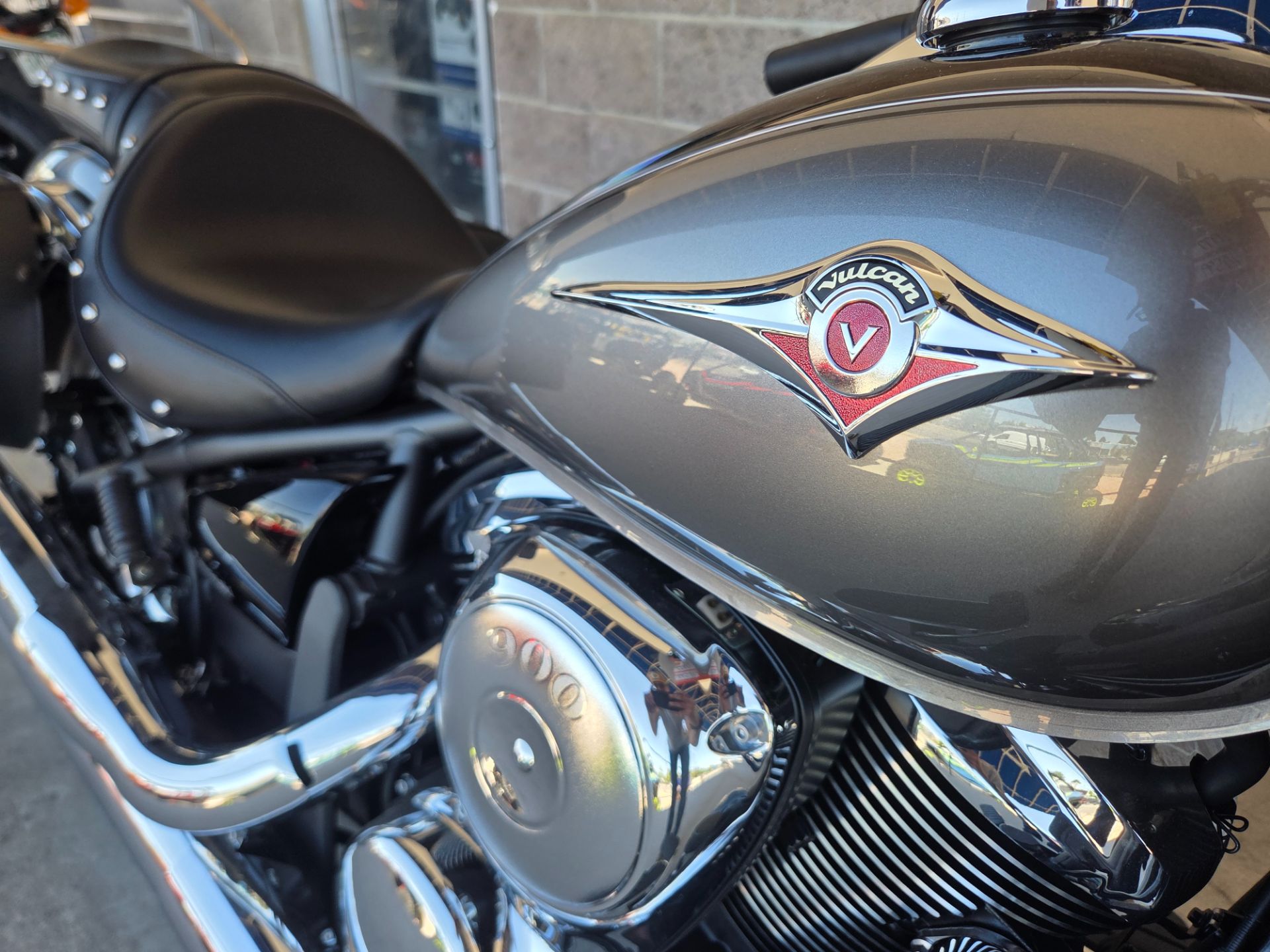 2026 Kawasaki Vulcan® 900 Classic LT 8