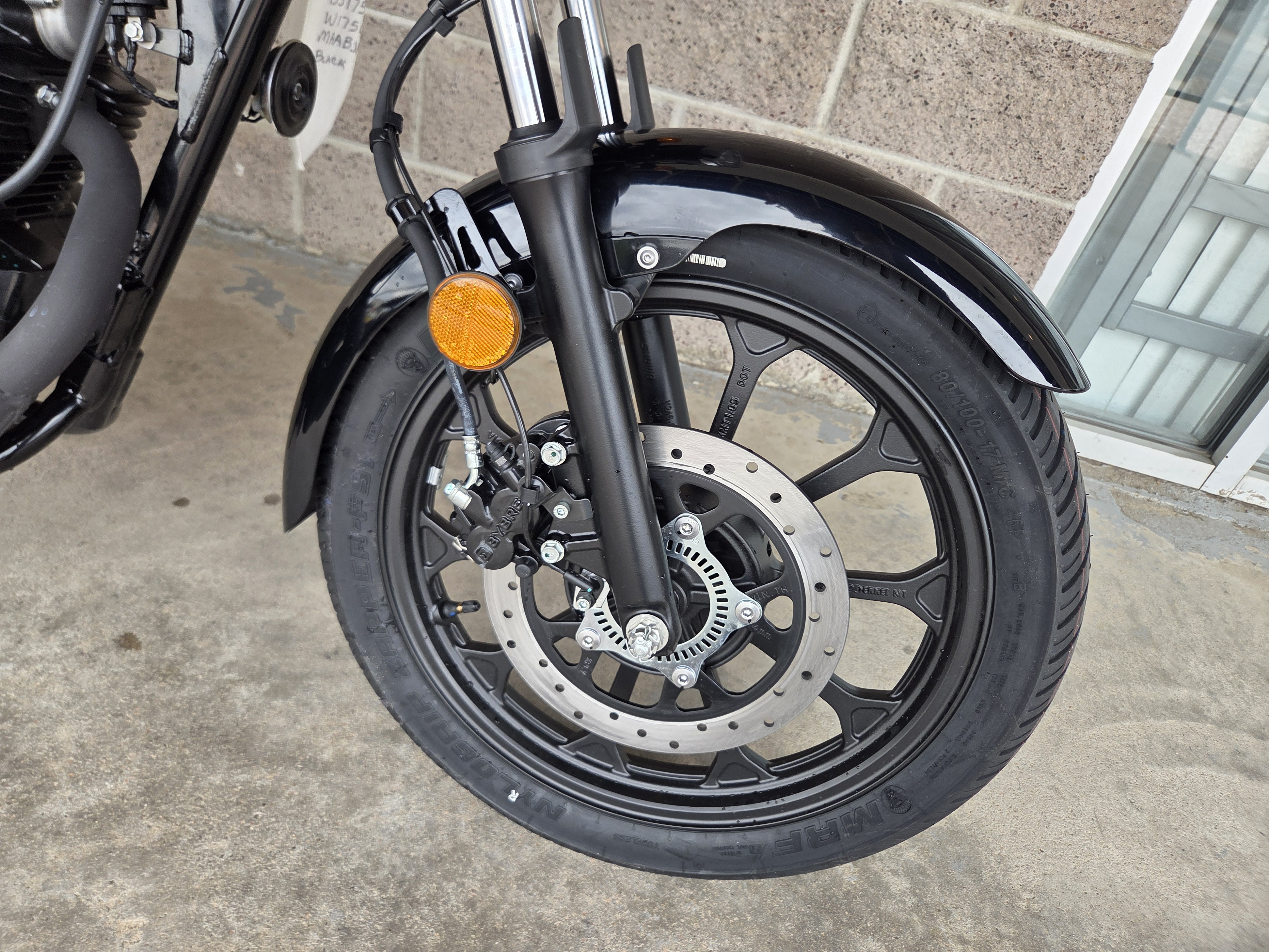 2026 Kawasaki W175 LTD 11